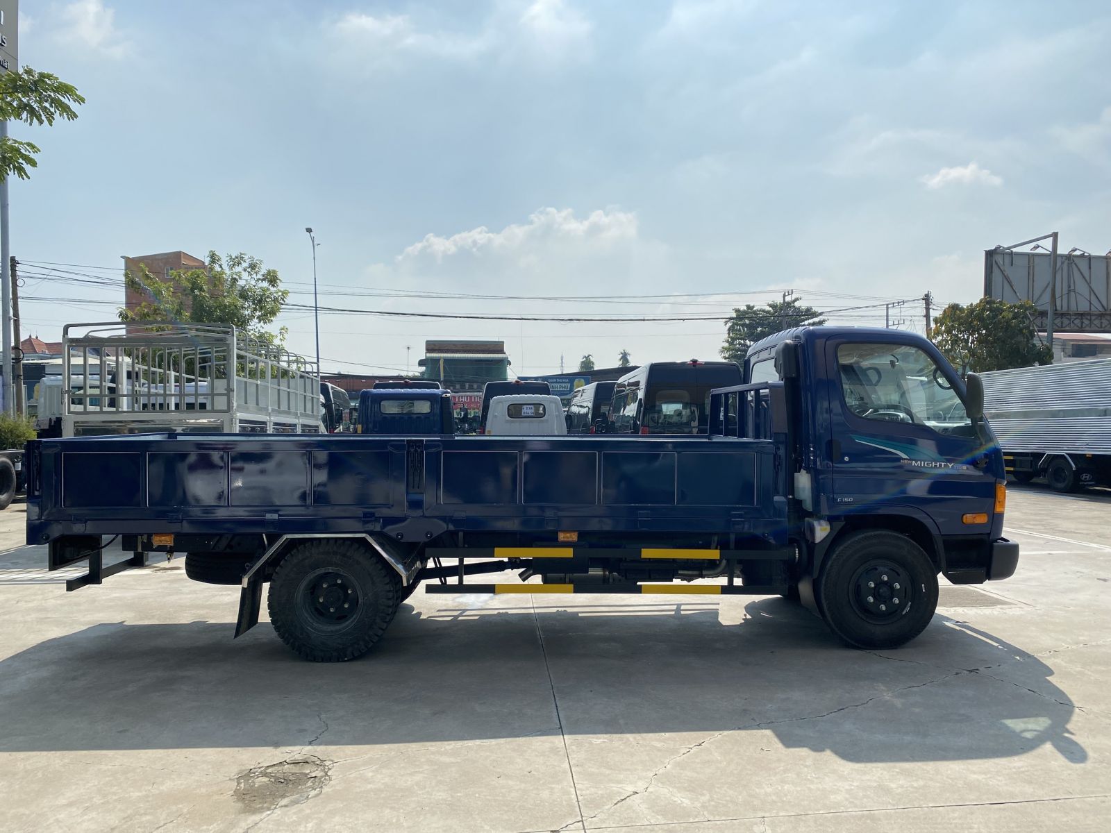 Hyundai Mighty 110SP thùng lửng có tính năng an toàn