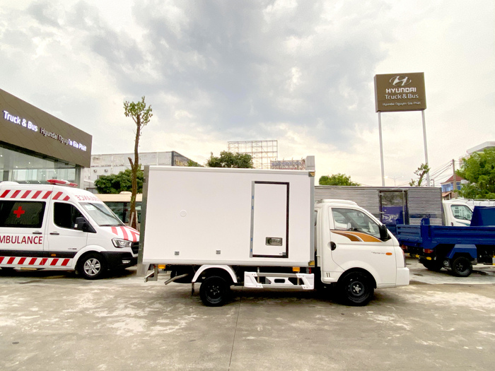 Hyundai H150 Thùng Bảo Ôn chính hãng giá tốt bảo hành chu đáo