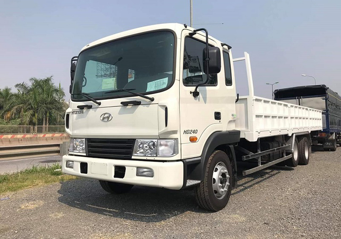 Xe tải Hyundai HD240 thế hệ mới mạnh mẽ linh hoạt