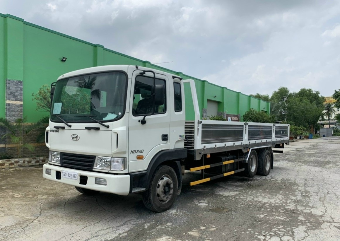 HD240 - 16 TẤN 3 CHÂN