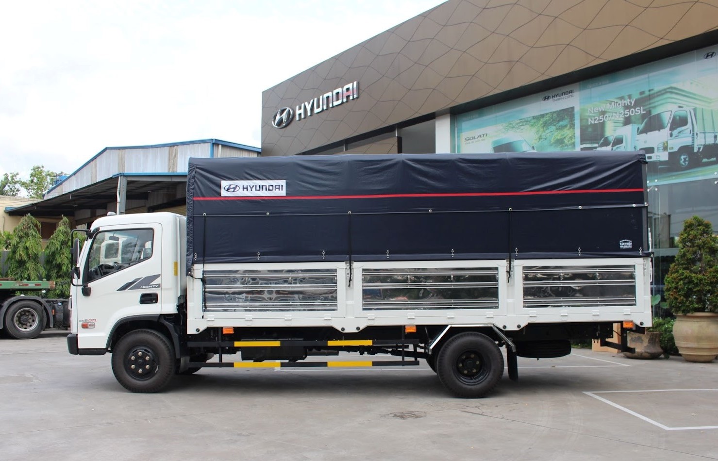 Hyundai Ex8 GT - Tải 7 Tấn - Bản Tiêu Chuẩn, Thiết Kế Mới