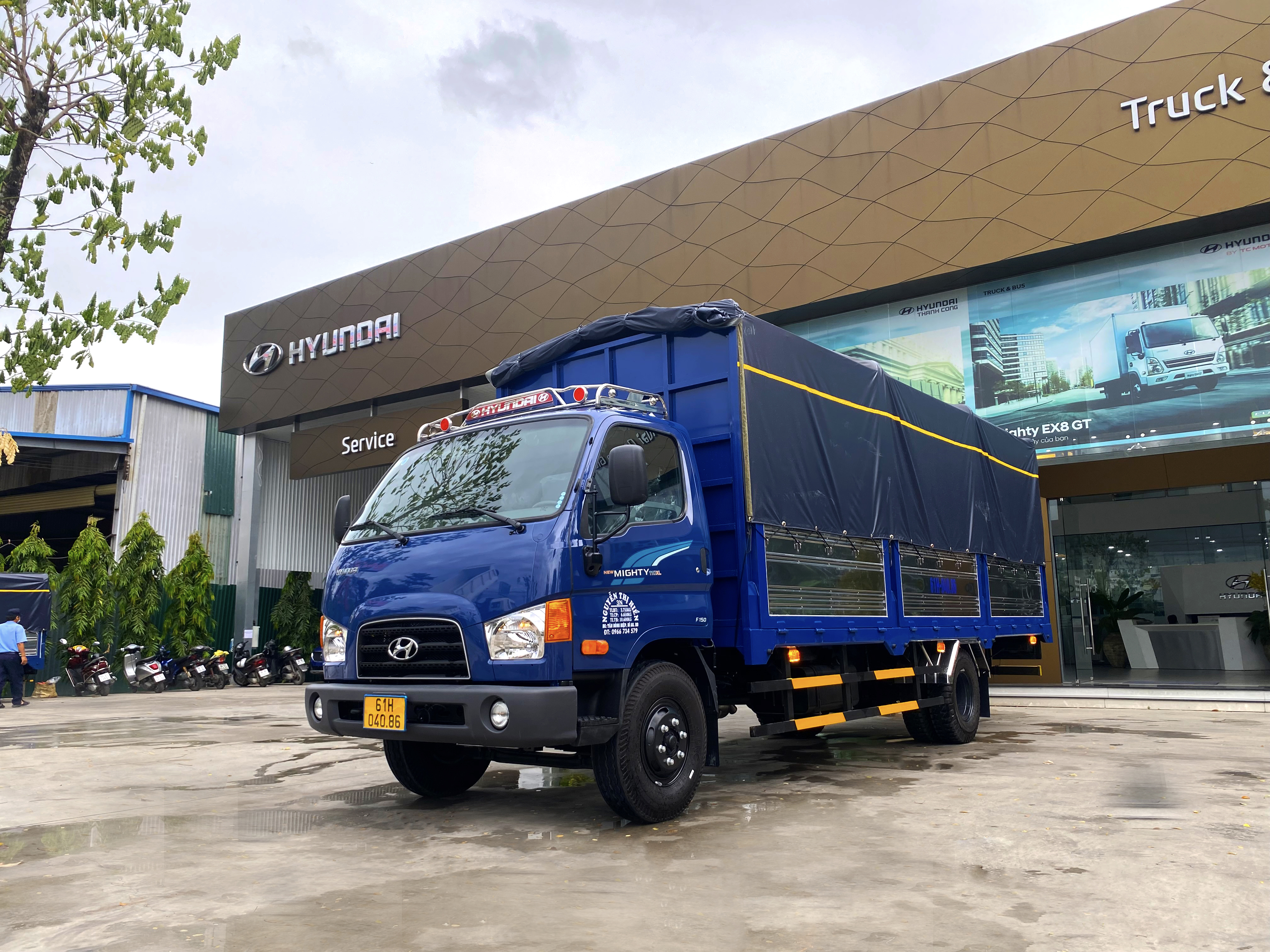 Xe tải Hyundai New Mighty 110XL thùng mui bạt tải trọng 7 tấn, thùng dài 6m3