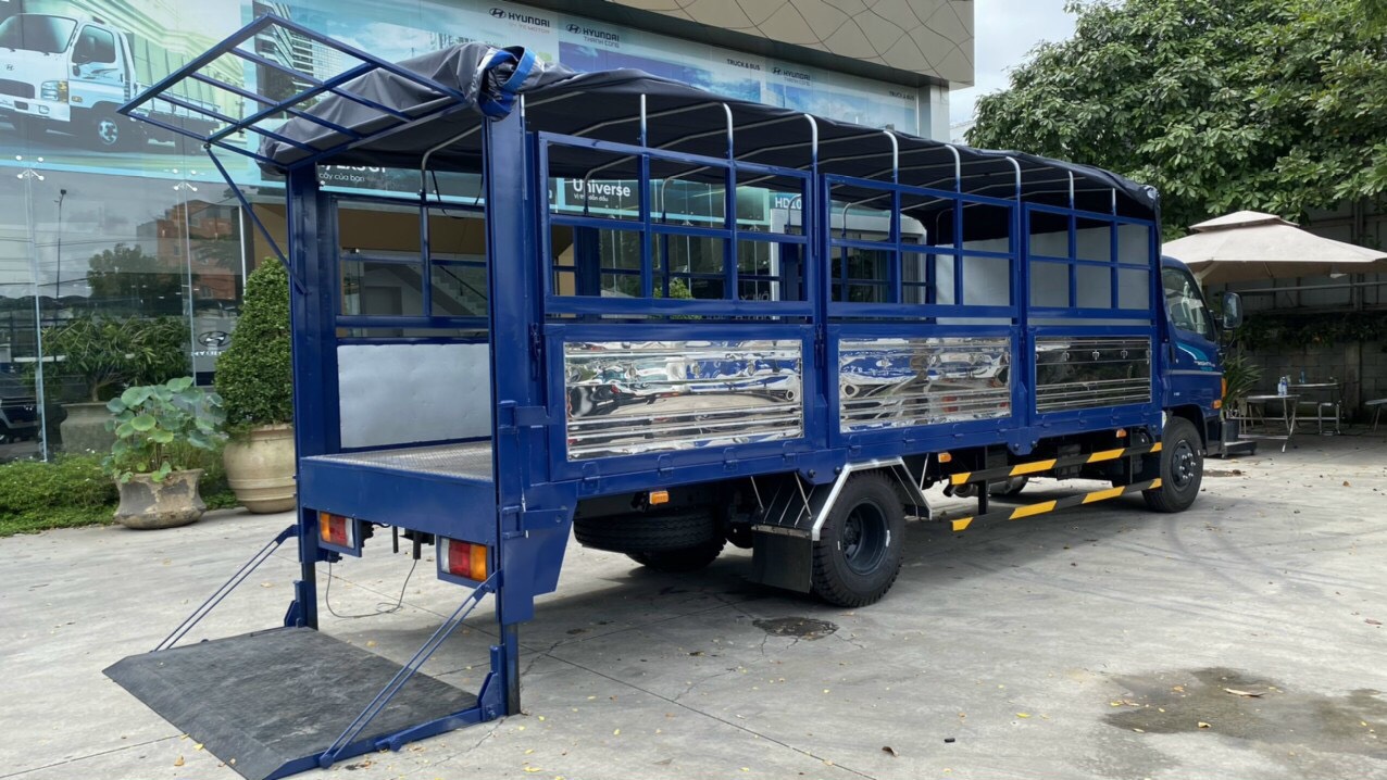 Xe tải Hyundai Mighty 110XL thùng mui bạt bửng nâng