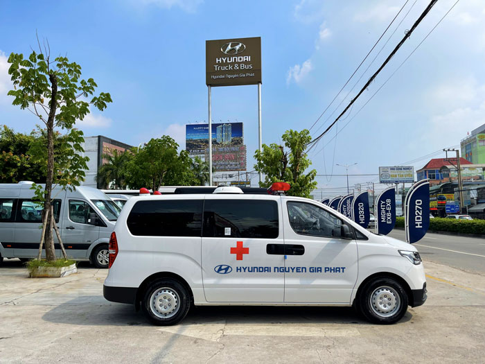 Xe cứu thương Hyundai Starex