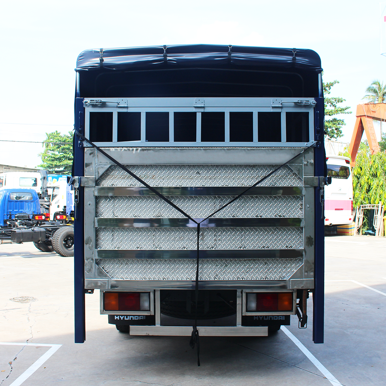 New Mighty 110SP - 7 Tấn - Thùng dài 5m