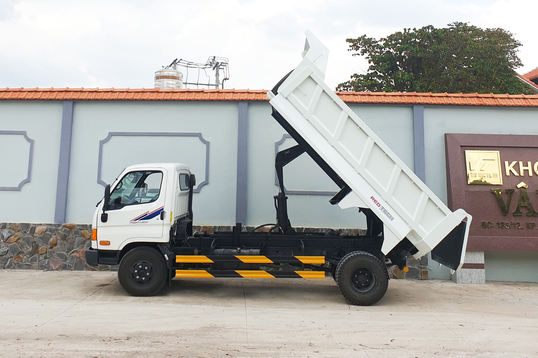 New Mighty 110SP - 7 Tấn - Thùng dài 5m