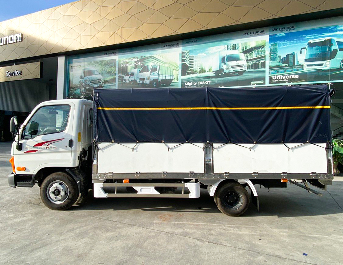 NEW MIGHTY N250SL - 2.5 TẤN - Thùng dài 4m3
