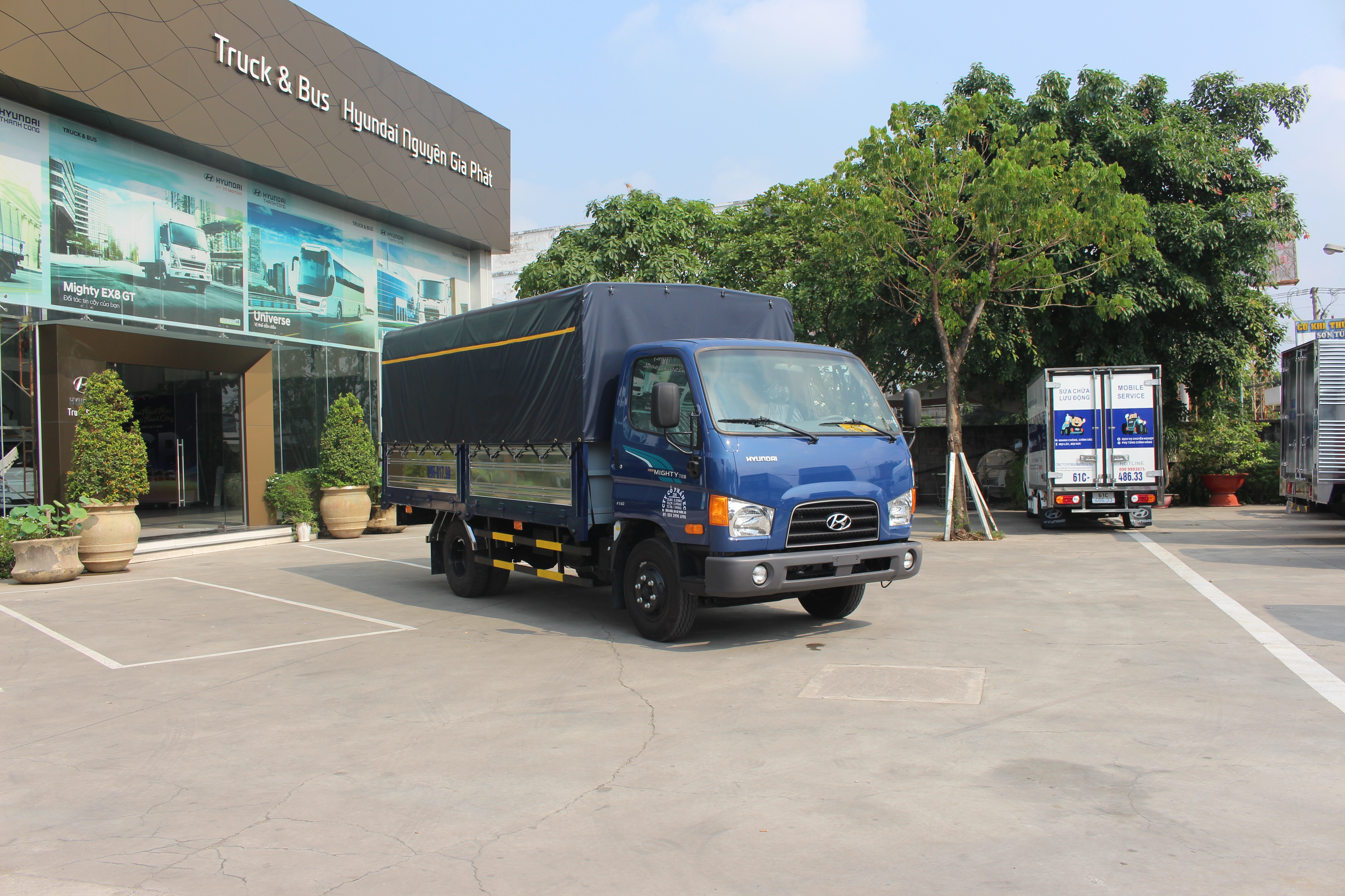 Xe tải Hyundai Mighty 75S thùng mui bạt