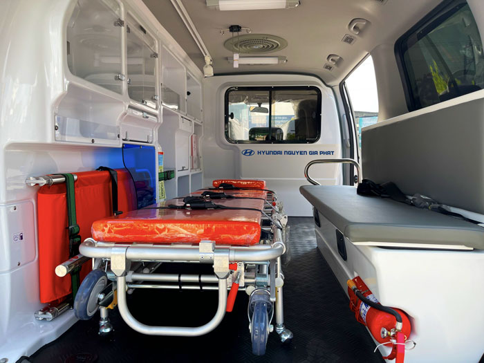 Xe cứu thương Hyundai Starex