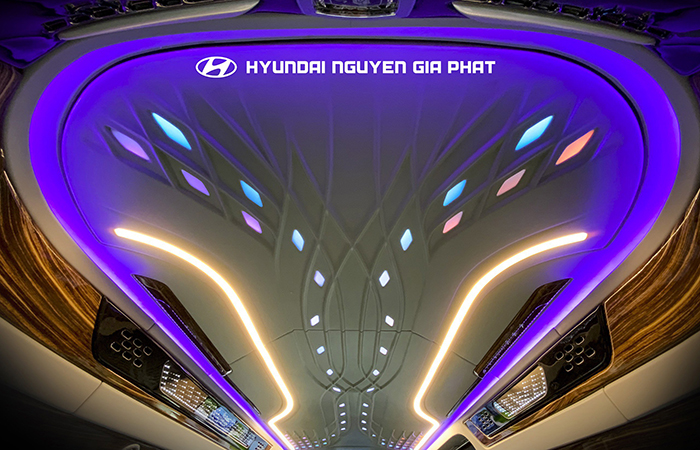 Solati Limousine DCar Hạng Thượng Đỉnh