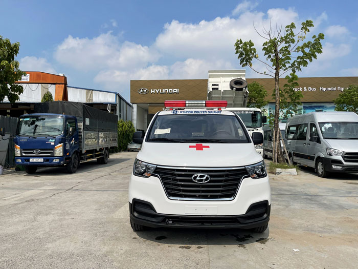 Xe cứu thương Hyundai Starex